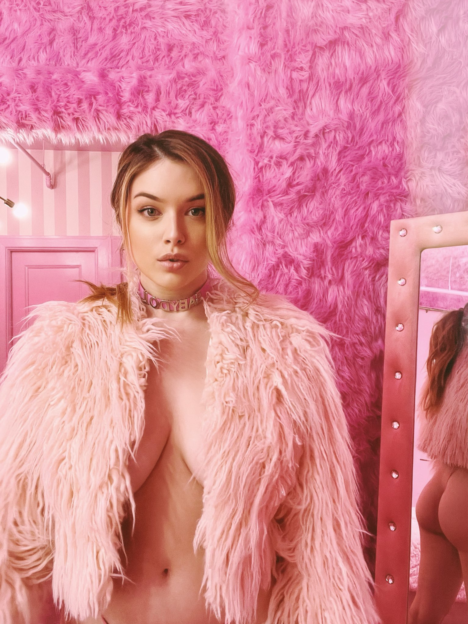 ローレン・サマー（Lauren Summer）【大きなマシュマロおっぱい】アメリカの巨乳モデル