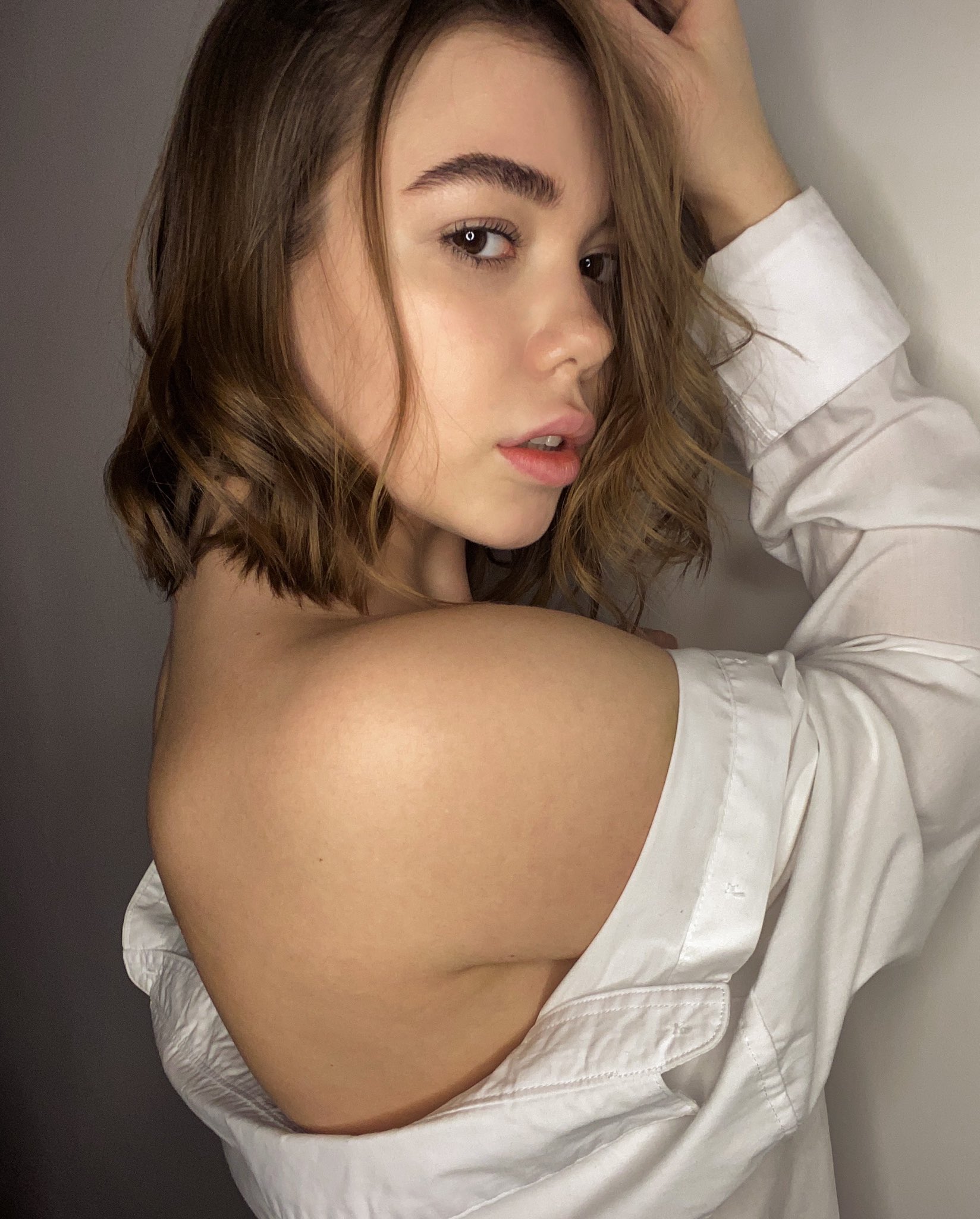 シンジセテ（syndicete）【ロシアンJD、淫らなSEX日記】ロシアのAV女優